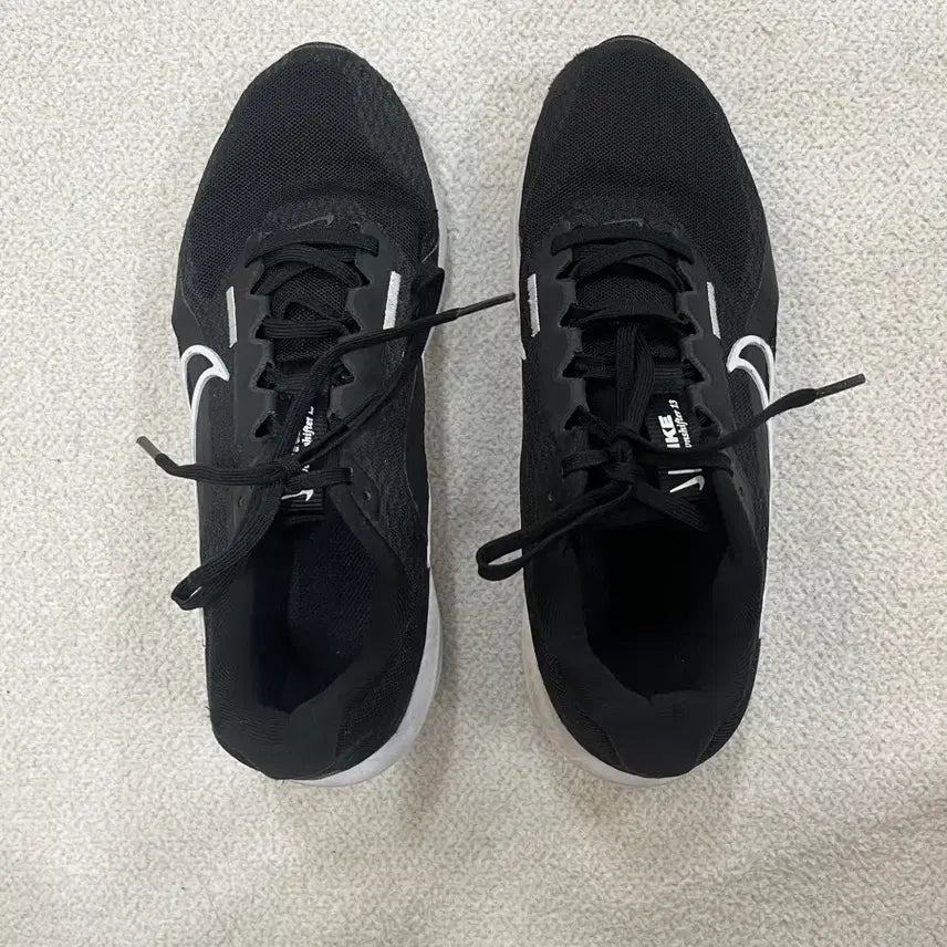 [BUNJANG] Nike Downshifter 13 Running Shoes Black Dark Smoke Grey / 나이키 다운시프터 13 블랙  다크 스모크 그레이