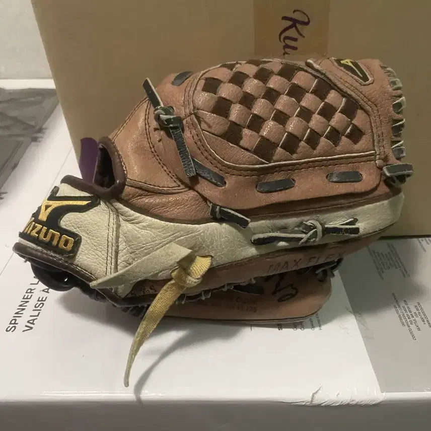 [BUNJANG] Mizuno 10-inch Baseball Glove / 미즈노 야구 글러브 10인치