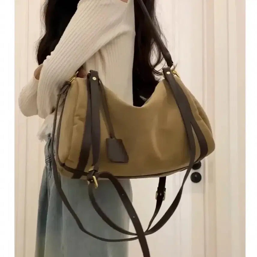 [BUNJANG] Suede Cowhide Big Crossbody Shoulder Bag / 스웨이드 소가죽 빅크로스백 숄더백 큰가방