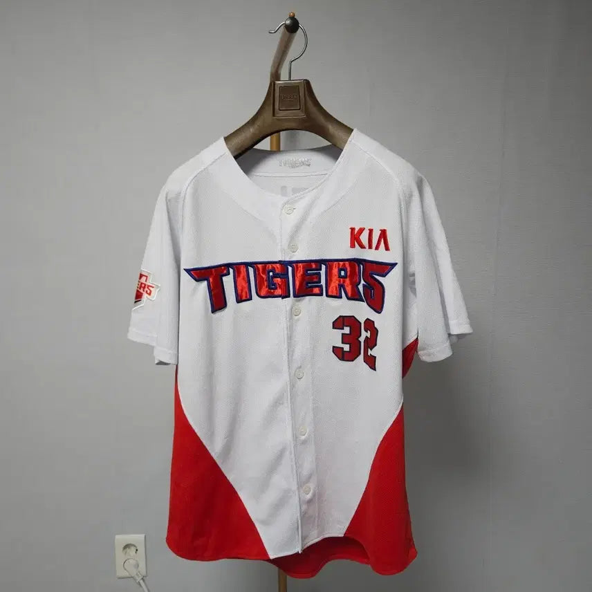 [BUNJANG] Kia Tigers Kim Min-sik Baseball Uniform Size 105 / 105 ) 기아 타이거즈 김민식 유니폼