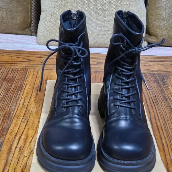 [BUNJANG] Black Walker Boots with Lace-up and Zipper Closure / 블랙 워커 끈/지퍼