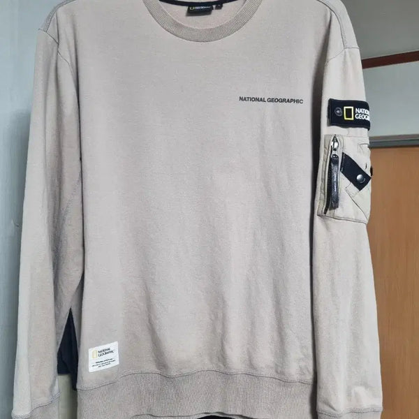 [BUNJANG] National Geographic Sweatshirt Beige L (100 Size) / (세탁 완료)내셔널지오그래픽 맨투맨 베이지 L 100사이즈