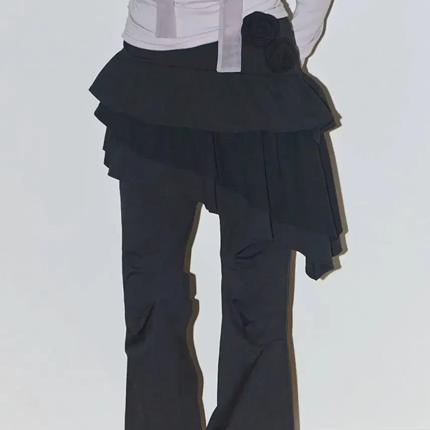 [BUNJANG] Illygo Bloom Flare Skirt Pants Black / 일리고 블룸 플레어 스커트 팬츠 블랙