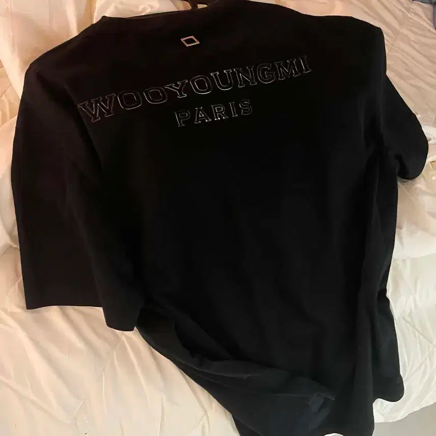 [BUNJANG] Wooyoungmi Paris Back Logo Short Sleeve T-Shirt Black / 우영미 파리 백로고 반팔
