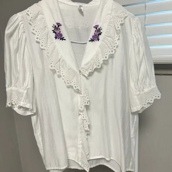 [BUNJANG] White Embroidered Frill Blouse / 화이트 자수 프릴 블라우스