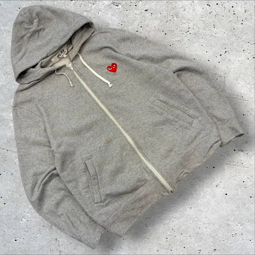 [BUNJANG] Comme des Garçons Play Grey Hoodie Zip-Up (L) / [L] 꼼데가르송 그레이 후드집업 E661