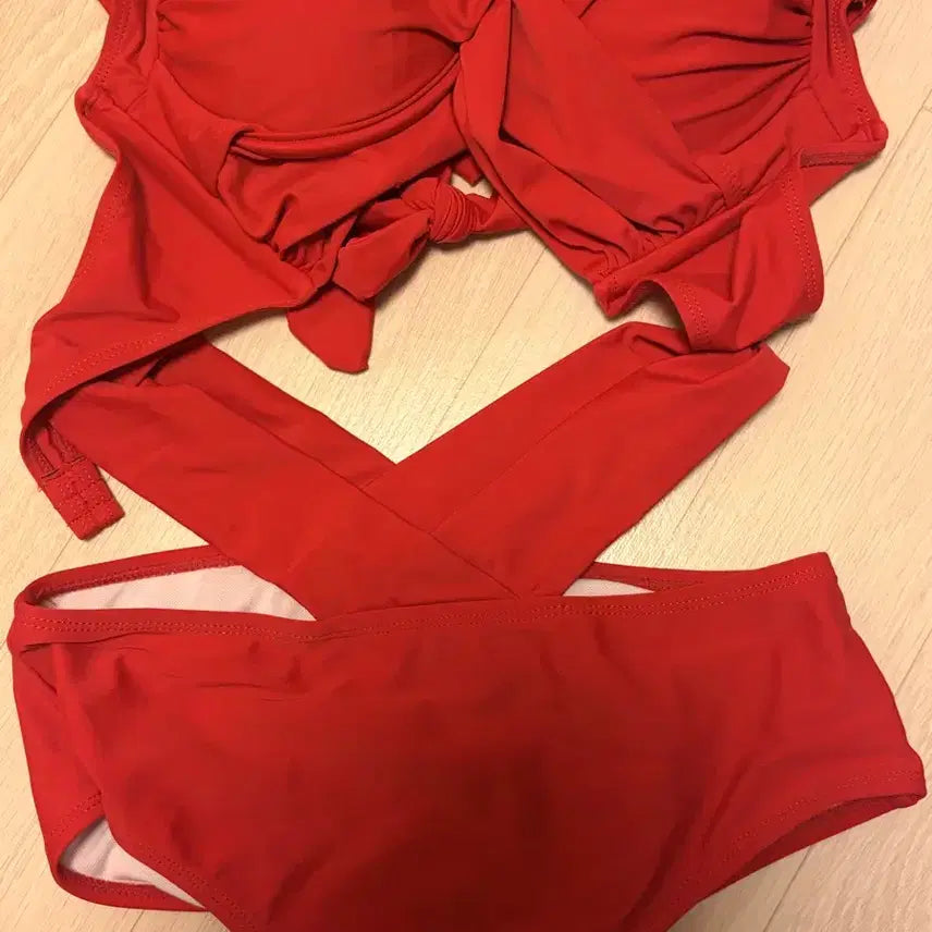 [BUNJANG] Red Bikini M Size / 레드 비키니