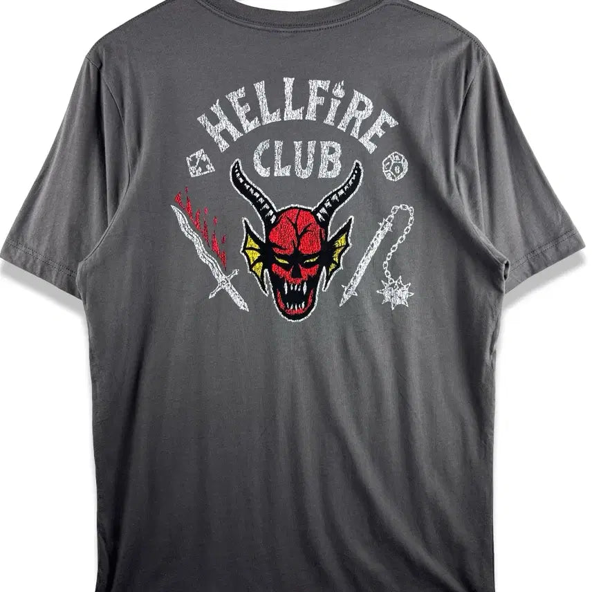 [BUNJANG] Netflix Stranger Things Hellfire Club T-Shirt / 넷플릭스 기묘한이야기 헬파이어 클럽 티셔츠4630
