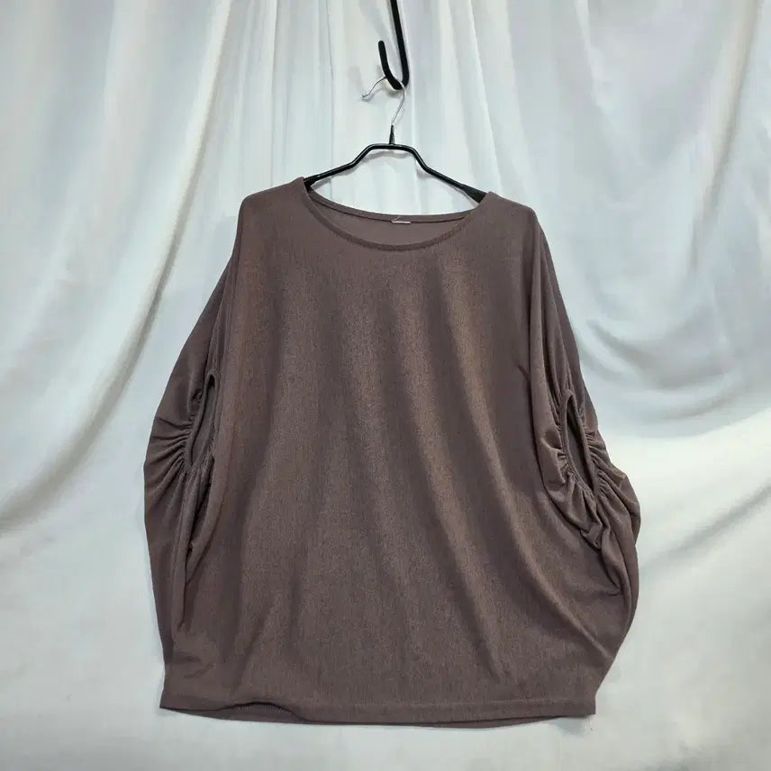 [BUNJANG] Batwing Loose Fit Shirring Blouse - Brown / 가오리루즈핏얇은 셔링 블 브라운F