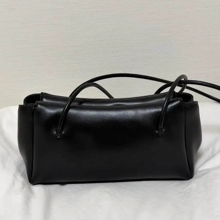 [BUNJANG] ZARA Long Shoulder Bag / 자라 더로우맛 롱숄더백