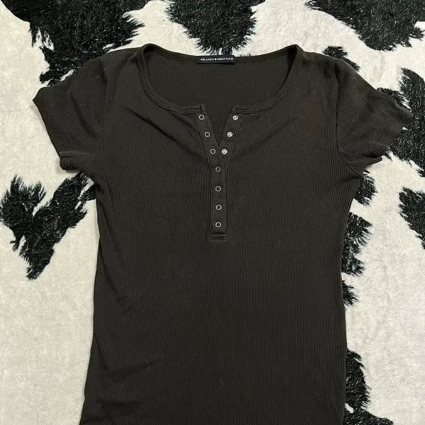 [BUNJANG] Brandy Melville Zelly Top Charcoal / 브랜디멜빌 젤리탑 챠콜