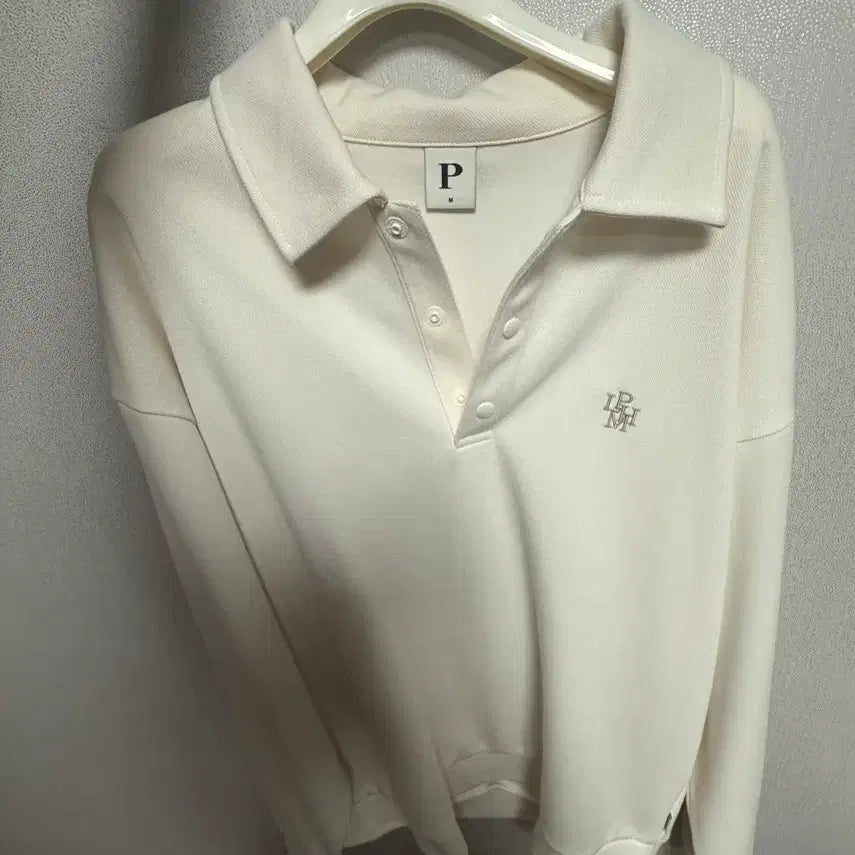 [BUNJANG] Ivory Collar Knit Polo Shirt / 아이보리 카라티