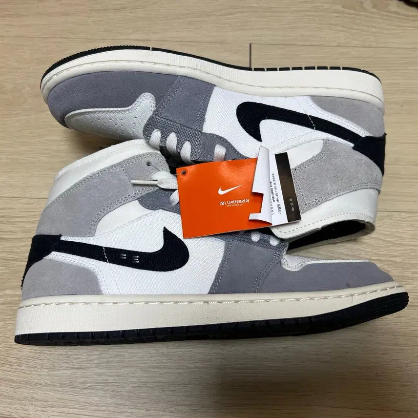 [BUNJANG] Nike Jordan 1 Mid SE Craft Cement Grey Black / 미착용 새상품 나이키 조던 1 미드 SE 크래프트 시멘트 그레이 블랙