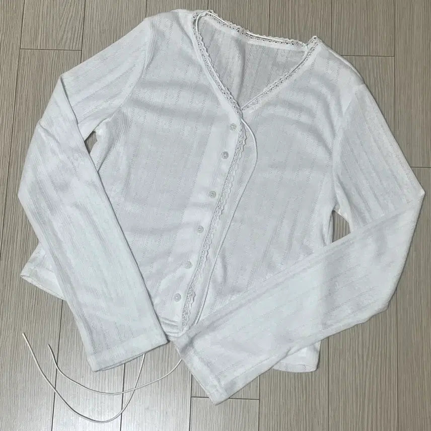 [BUNJANG] White Knit Cardigan for Spring/Summer / 화이트 니트 가디건 봄여름 살안타 가디건