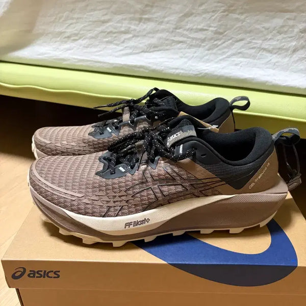 [BUNJANG] Asics Gel-Trabuco 13 Taupe Gray Black Running Shoes / 새상품) 아식스 젤-트라부코 13 토프 그레이 블랙 270 팝니다