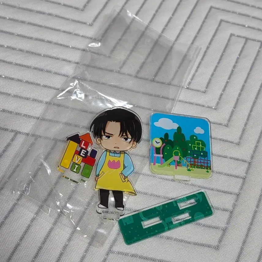 [BUNJANG] Attack on Titan Levi Acrylic Stand / 진격의 거인 리바이 아크릴 스탠드