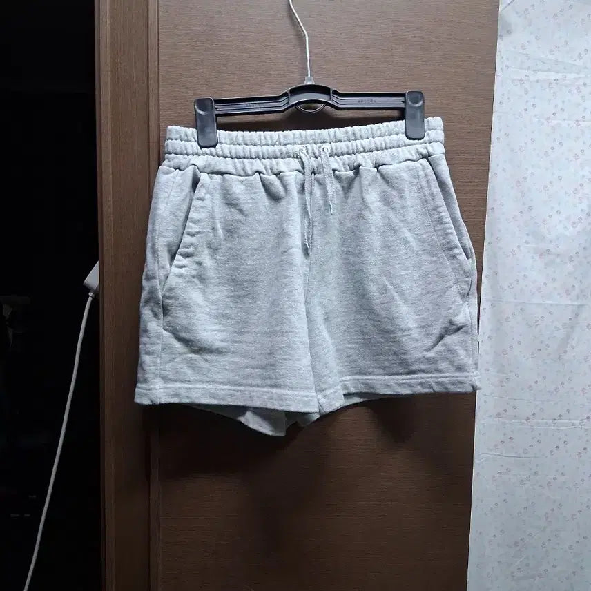 [BUNJANG] Basic Gray Shorts (Free Size) / 기본 회색 반바지(프리)