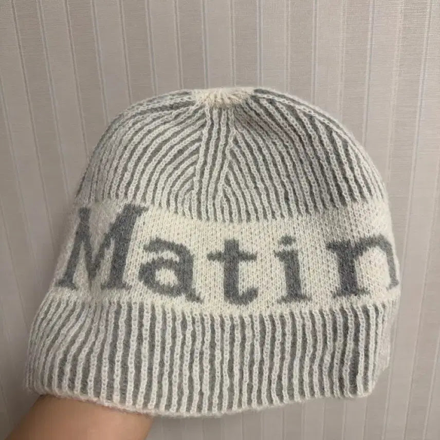 [BUNJANG] Matinkim Stripe Two-Tone Beanie - White / (W) 마뗑킴 마뗑 스트라이프 투톤 비니 화이트