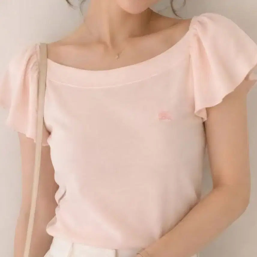 [BUNJANG] Burberry Blue Label Short Sleeve T-Shirt Strawberry Milk Pink / 버버리 블루라벨 핑크 프릴 반소매 티셔츠 딸기우유