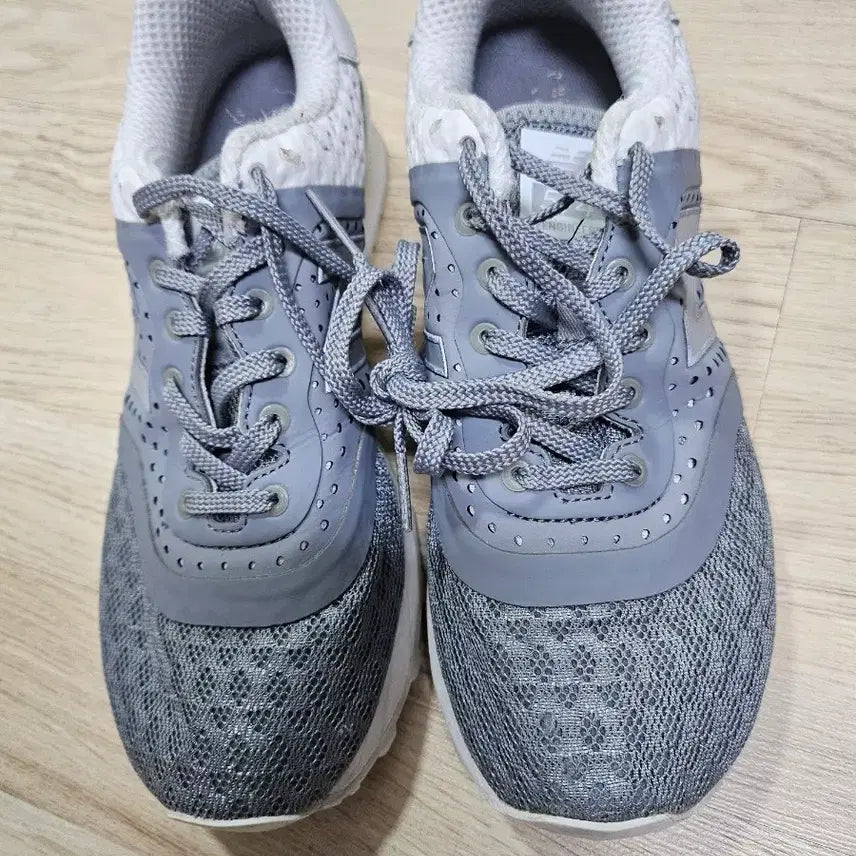 [BUNJANG] New Balance Hiking Shoes Grey/White / 뉴발란스 운동화 그레이/화이트