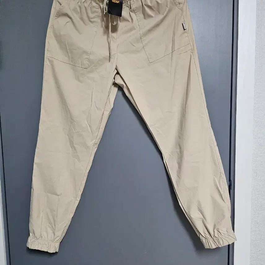 [BUNJANG] Khaki Jogger Pants with Elastic Waistband / 카키색 조거 팬츠 밴딩 바지.  허리28. 30
