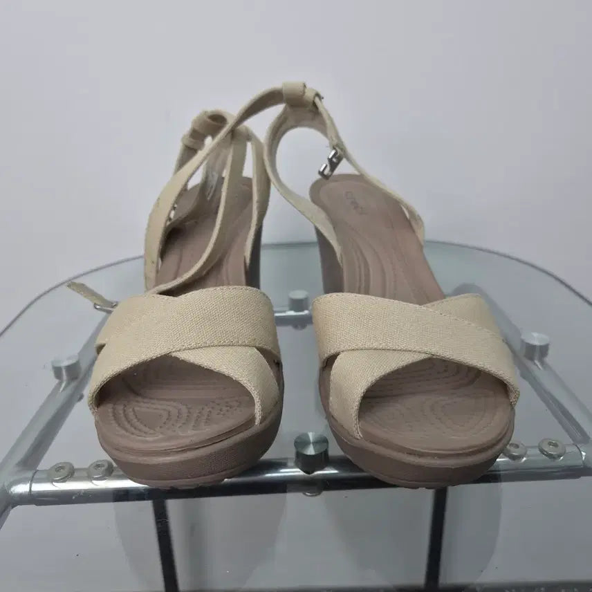 [BUNJANG] Crocs Ray Wedge 2 Strap Sandals Beige W7 / 크록스 레이웨지2 스트랩샌들  W7 6G22