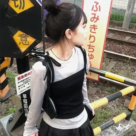 [BUNJANG] Aniewmore Layered Cozy Bustier T-shirt Set / 에이블리 애니원모어 [레이어드] 코지 뷔스티에 티셔츠 세트