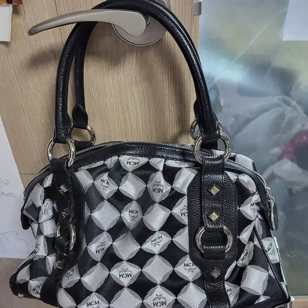 [BUNJANG] MCM Logo Pattern Shoulder Bag / 엠씨엠 가방