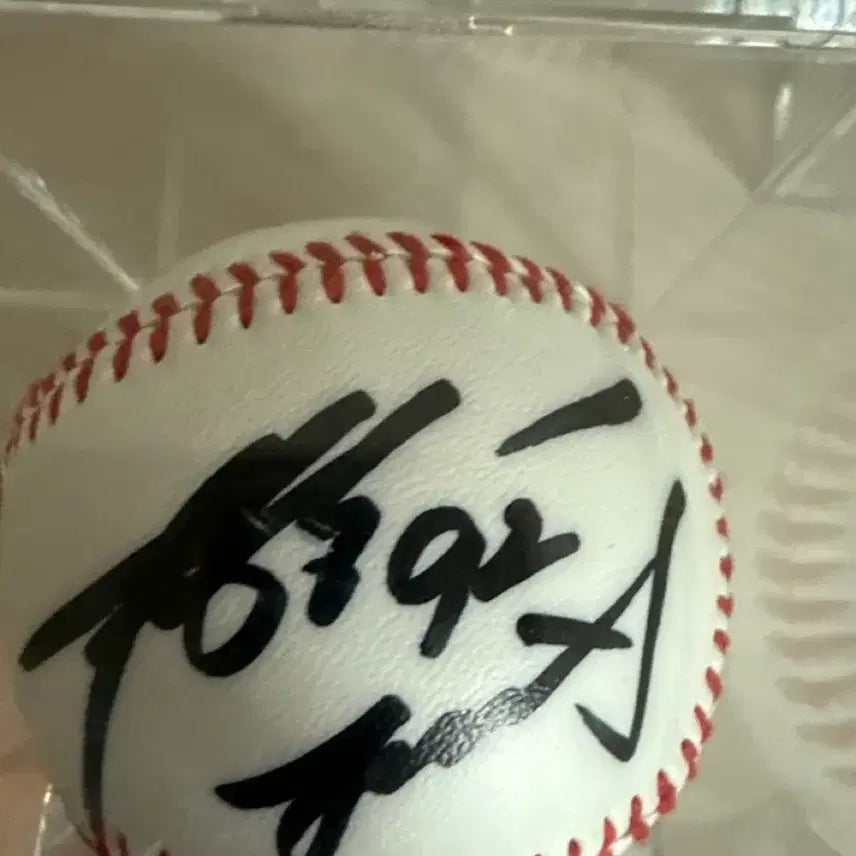 [BUNJANG] Lotte Giants Jo Sung-hwan Autographed Baseball / 롯데자이언츠 조성환 싸인볼