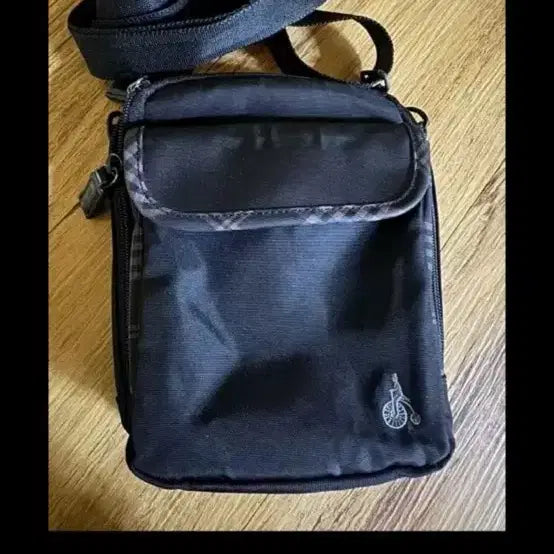 [BUNJANG] Beanpole Mini Cross Bag / 빈폴 미니 크로스백
