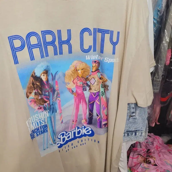 [BUNJANG] Barbie City Winter Sports Short Sleeve T-Shirt Beige / 바비 파크  반팔 티셔츠 베이지