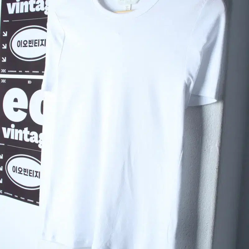 [BUNJANG] H&M Slim Fit Plain White Short Sleeve T-Shirt / W(XL) 에이치앤엠 반팔 티셔츠 슬림핏 무지 화이트-H35649