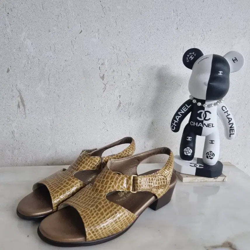 [BUNJANG] SAS Suntimer Leather Sandals Beige Croc 7.5M (245) / (정가 27만) SAS 사스 가죽 컴포트 선타이머 샌들 245