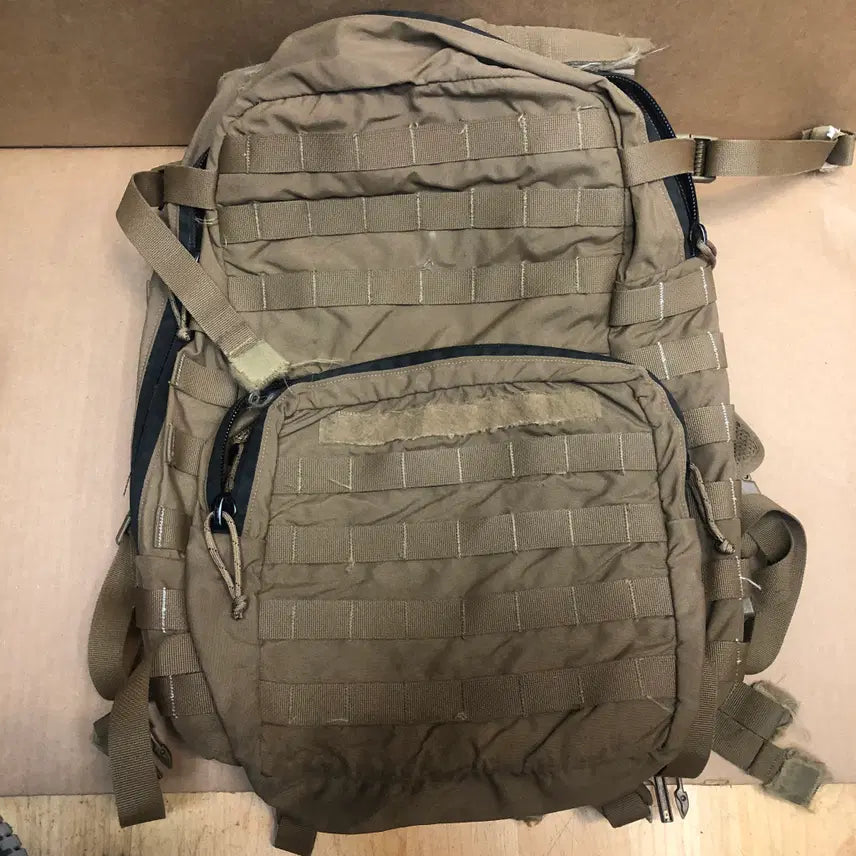 [BUNJANG] USMC FILBE 35L Assault Backpack (Original, Coyote Brown, Grade A) / 34.  [미군불하정품] 미해병대 오리지널 USMC FILBE 35L 어썰트 배낭 (특A급/34번 개체)159