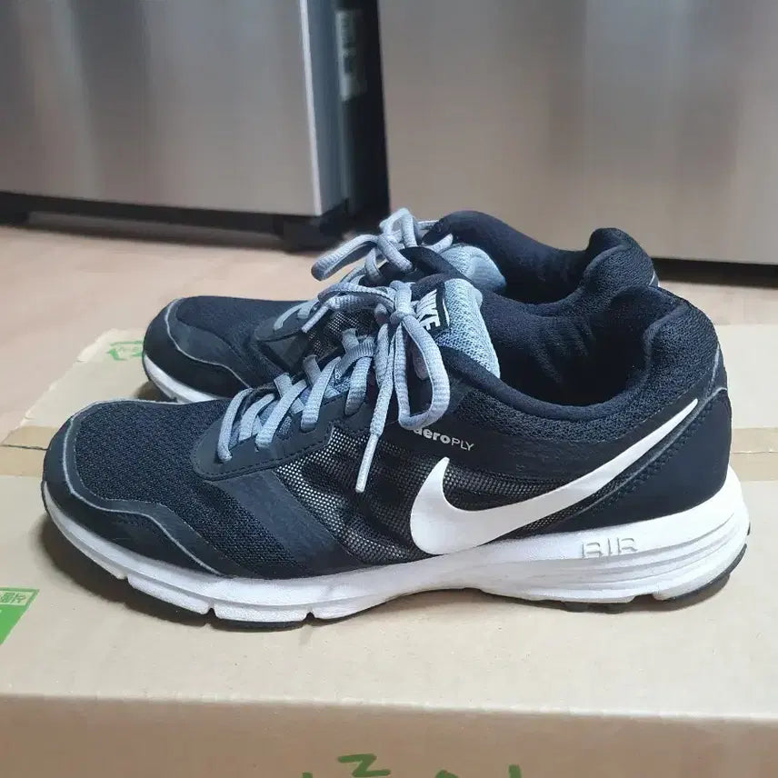 [BUNJANG] Nike Running Shoes 260 / 나이키 운동화 260