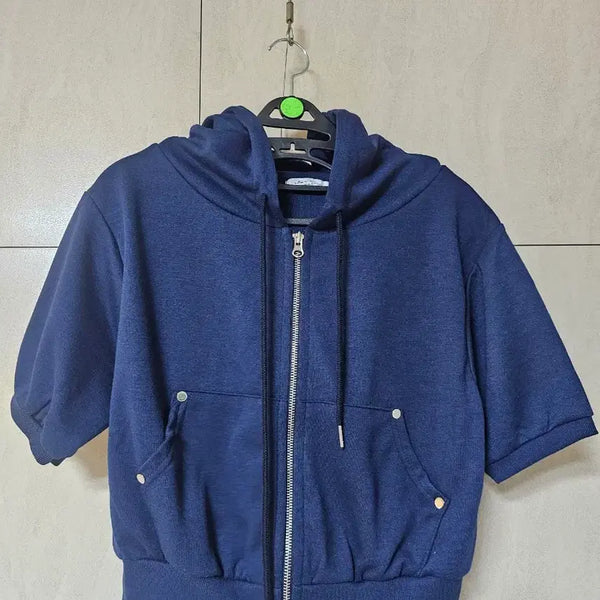 [BUNJANG] Short Sleeve Cropped Hoodie Zip-up (Navy) / 새상품)반팔 크롭 후드집업 55~66