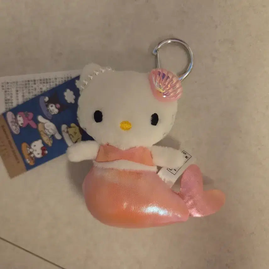 [BUNJANG] Lorizfarm x Hello Kitty Collaboration Authentic Doll Keychain New / <당일발송> 정품/새상품 로리즈팜 헬로키티 콜라보 인형키링