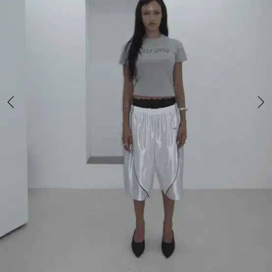 [BUNJANG] Matteveil Orbit Track Bermuda White Silver / Matteveil 메트베일 오빗 트랙 버뮤다 화이트실버