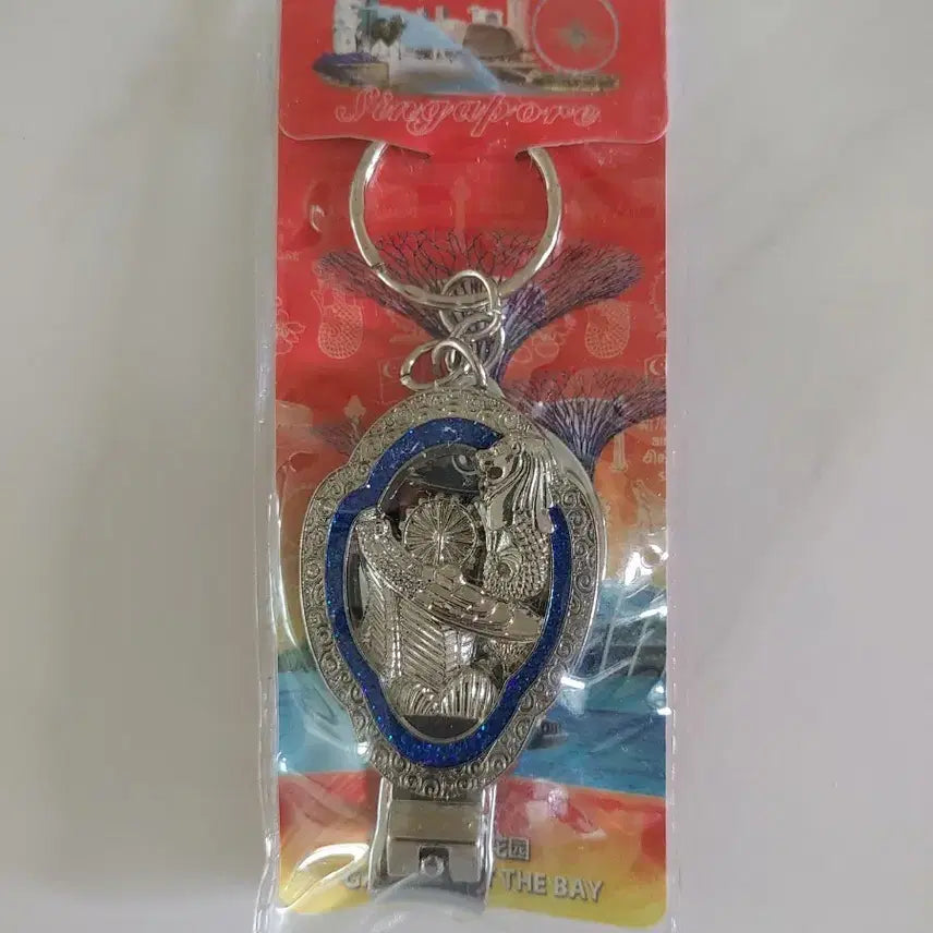 [BUNJANG] Singapore Souvenir Nail Clipper Keychain with Bottle Opener / 싱가포르 기념품 손톱깎이  키링