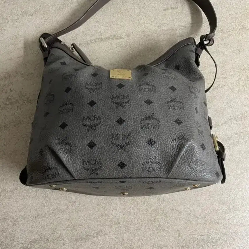 [BUNJANG] MCM Visetos Hobo Bag / MCM 비세토스 호보백