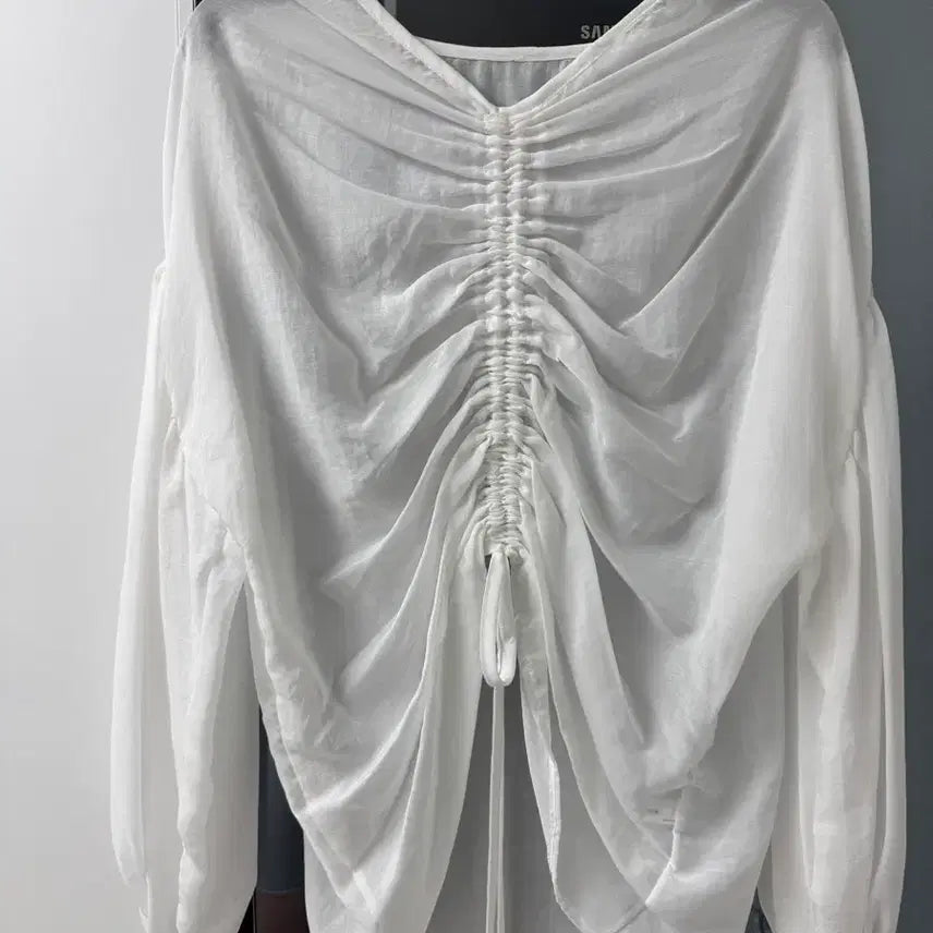 [BUNJANG] Shirring Blouse / 새상품) 셔링 블라우스