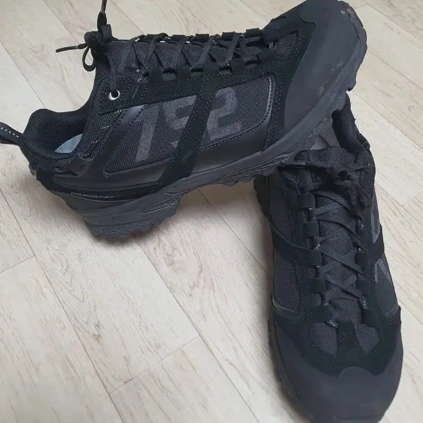 [BUNJANG] Treksta Gore-Tex Hiking Trekking Shoes Size 285 / 285 트렉스타 고어텍스 등산화 트레킹화 285사이즈 완전좋아요