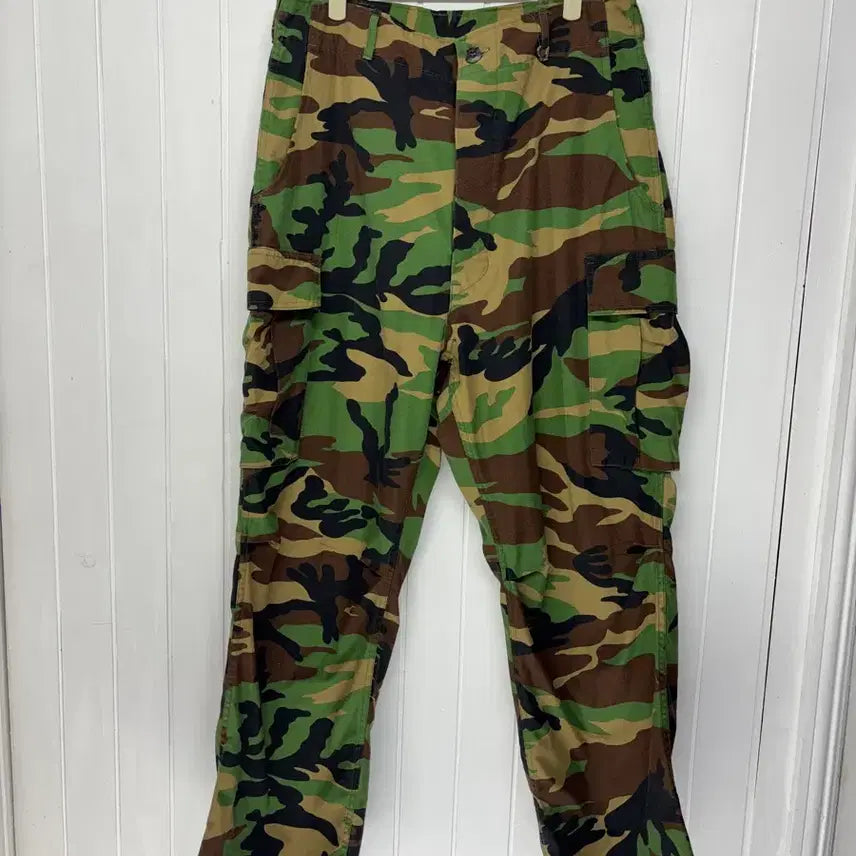 [BUNJANG] Military Frog Camouflage Cargo Pants 31 Inch / 밀리터리 개구리 카모플라주 카고팬츠 31인치 ㅡ0724