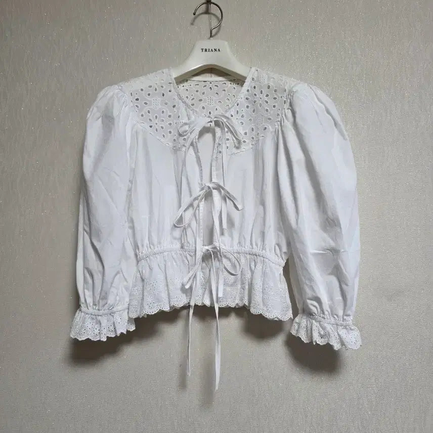 [BUNJANG] Mienne Blouse / 미엔느 블라우스