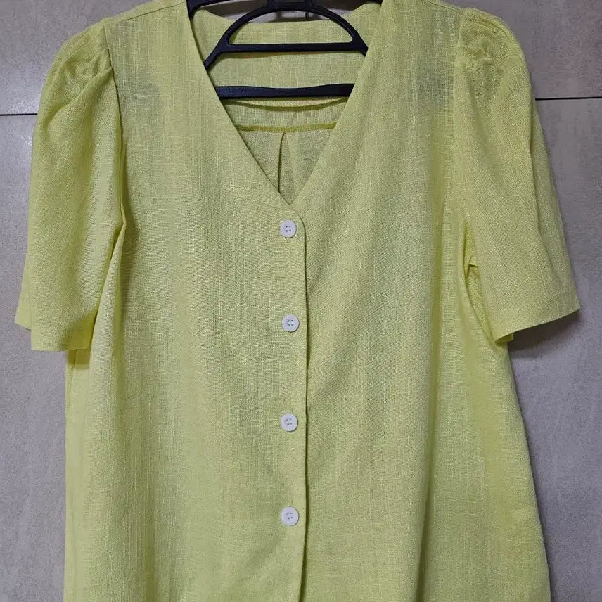 [BUNJANG] Linen Puff Short Sleeve Blouse Yellow / 새상품 린넨 퍼프 반팔 블라우스 옐로우 55~66