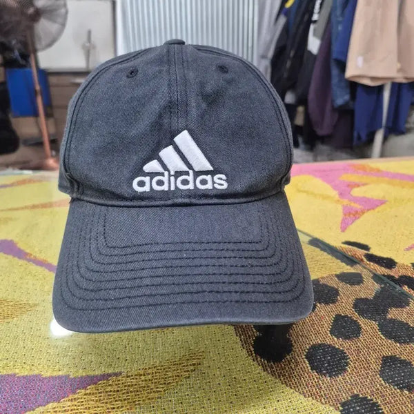 [BUNJANG] Adidas Basic Logo Ball Cap Faded Black / 아디다스 기본 로고 볼캡 빛바랜블랙