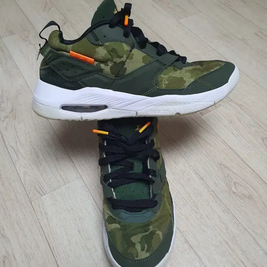 [BUNJANG] Nike Air Jordan 270 Camouflage Pattern Sneakers / 270 나이키 조던 에어 운동화 스니커즈 신발 270사이즈 깨끗해요