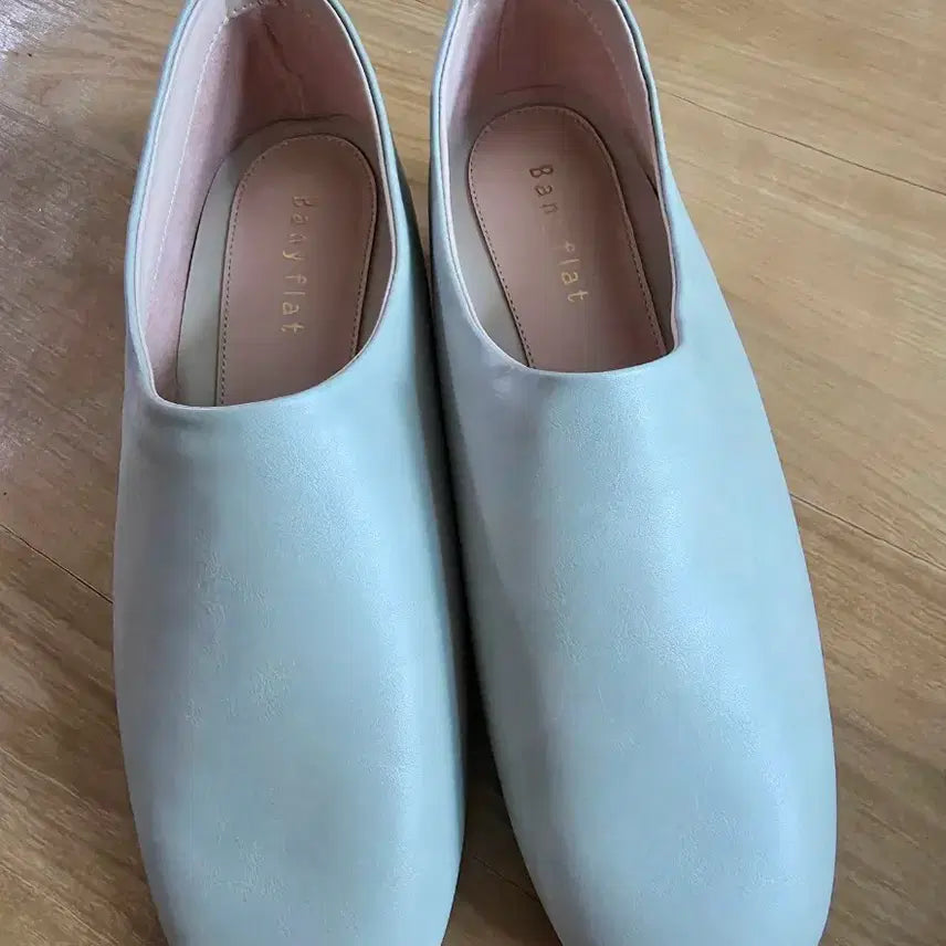 [BUNJANG] Comfortable Shoes (Size 245) - New / 발편한 구두 245 새거
