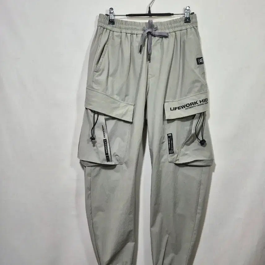 [BUNJANG] Life Work French Bulldog Cargo Jogger Pants Khaki / 라이프워크 프렌치불독 카고 조거팬츠 카키