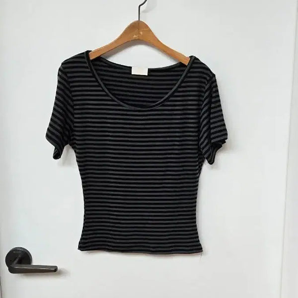 [BUNJANG] Khaki Stripe Short Sleeve T-Shirt / 허리라인 카키 스트라이프 반팔